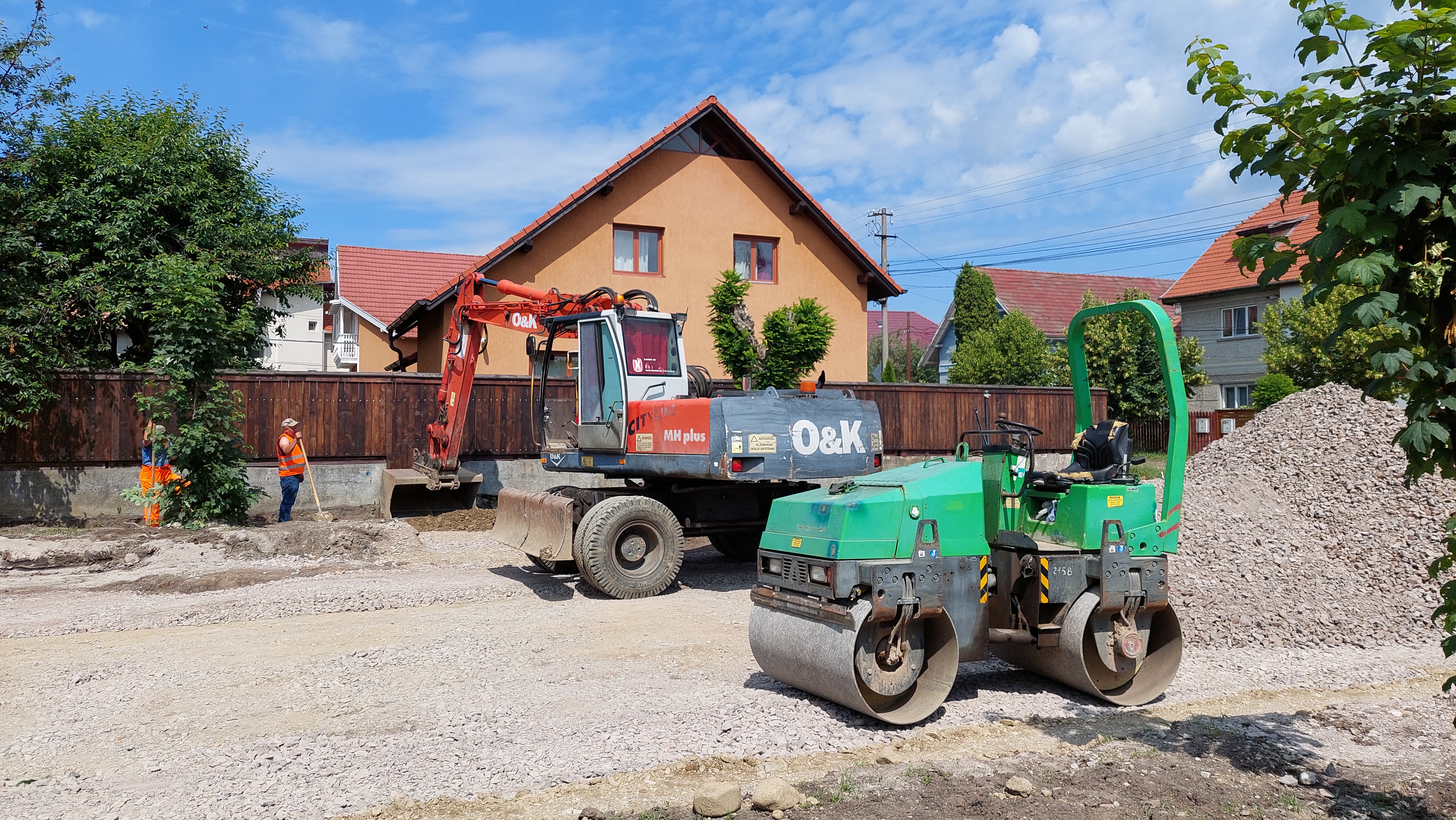 Városszerte zajlanak az útfelújítási, korszerűsítési munkálatok